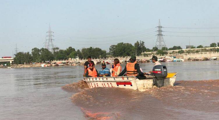 بھارت نے دریائے ستلج میں پانی چھوڑ دیا, متعدد دیہات زیر آب آ گئے 