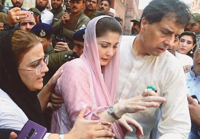 مریم نواز کو جان سے مارنے کے لیے لیزر گن استعمال کی گئی، کیپٹن صفدر