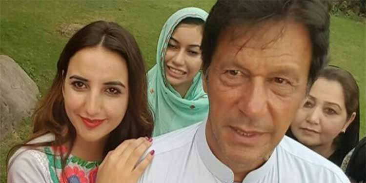 شہباز شریف کو نہیں مانتی، میرا وزیر اعظم عمران خان ہے، ان سے اچھے تعلقات ہیں: حریم شاہ 