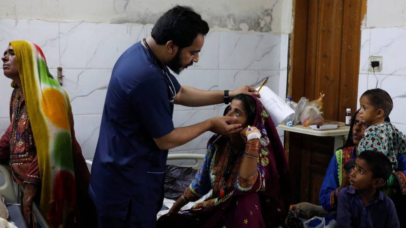 پاکستان میں ملیریا کے خاتمے کےلیے حکمت عملی تیار، ماہرین صحت نے سر جوڑ لئے