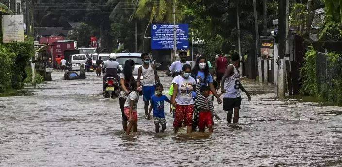  سری لنکا میں سیلاب سے تباہی،  مٹی کے تودے اور درخت گرنے سے  14 افراد ہلاک