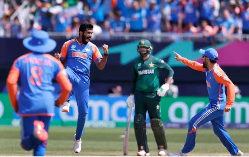  بھارت سے بدترین شکست، پاکستانی ٹیم ورلڈ کپ سے تقریباً باہر