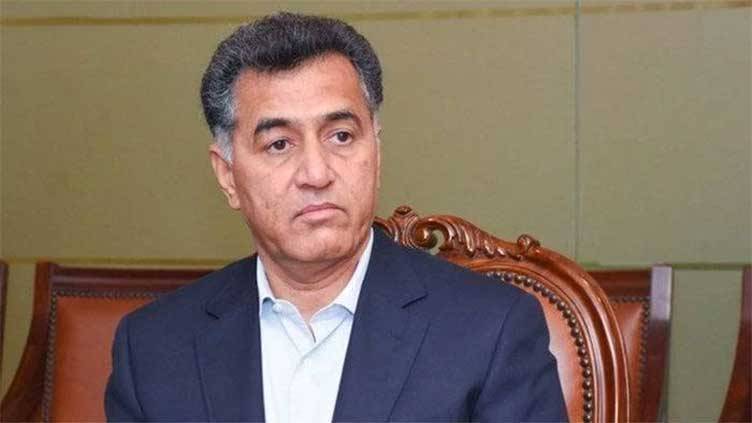  'عمران خان سے بھی بڑا تنگ ہوں مگر  میری مجبوری ہے، میں بلاول کو وزیراعظم بنوا دوں گا'    فیض حمید ناصرف پی ٹی آئی  بلکہ مسلم لیگ کے کچھ وزراءاور پیپلز پارٹی کے چند صوبائی وزراءسے بھی رابطے میں تھے: سینئر صحافی 