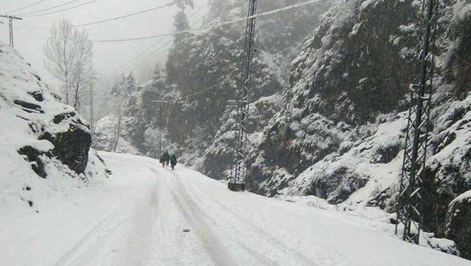  آزاد کشمیر میں بارش اور برفباری، دیگر علاقوں میں موسم سرد