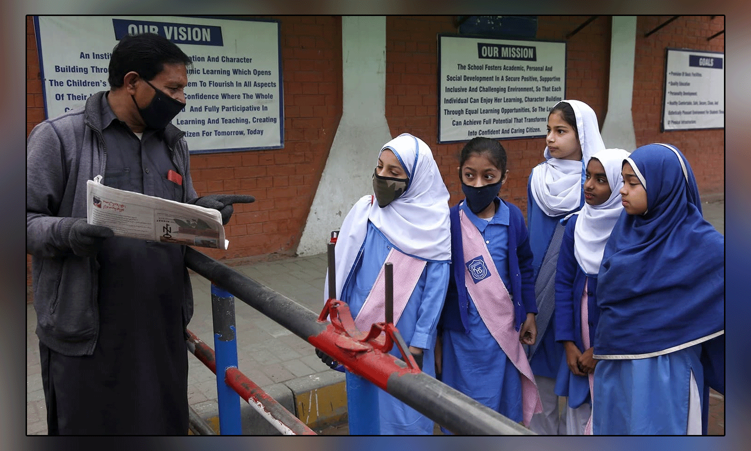 The final decision to open an educational institution will be taken on the advice of the Ministry of Health, Shafqat Mahmood said